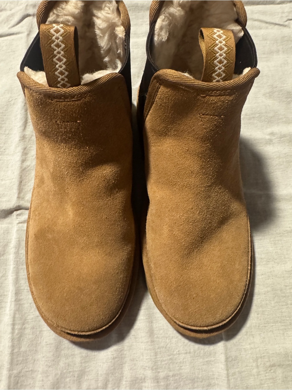 UGG Men's Chestnut/Tan Suede Chukka Boots - Picture 11 of 12